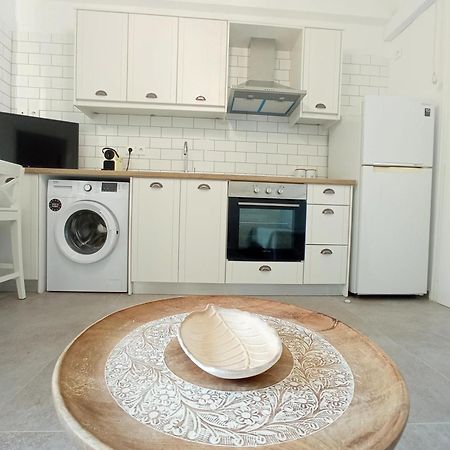 Summer Feel Suites Pórosz Kültér fotó