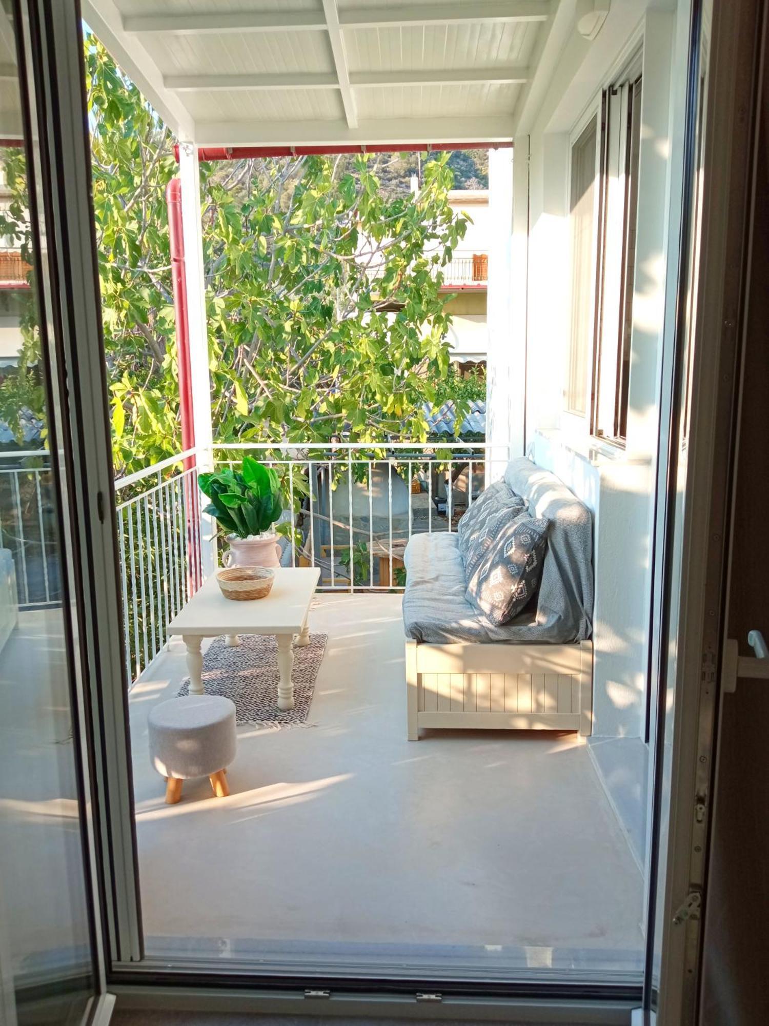 Summer Feel Suites Pórosz Kültér fotó